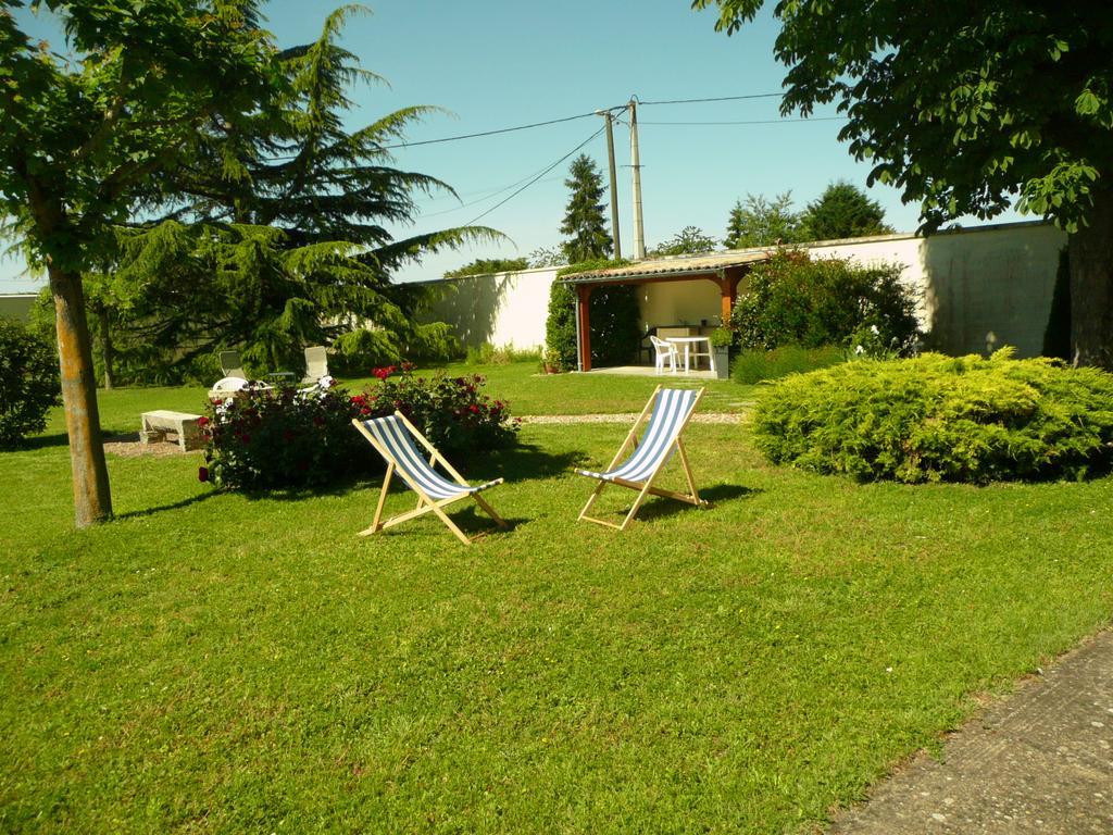 Galot La Chapelle Hotel Gardegan-et-Tourtirac Exterior photo